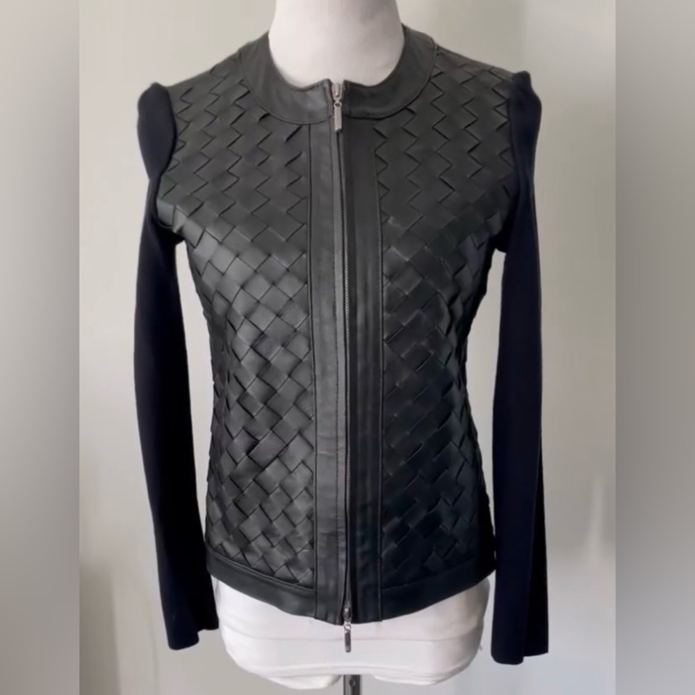CAPRICE REAL LEATHER BASKET WEAVE FRONT KNIT BACK SWEATER JACKET SZ L
NWOT